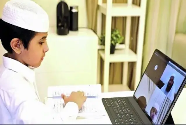 Online Quran class for children learning Quran with a teacher